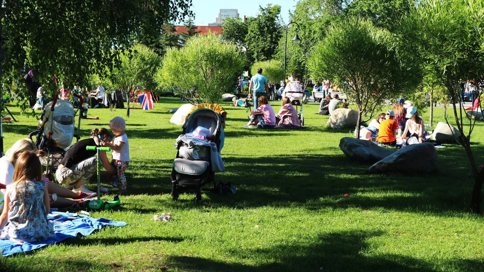 Провести майский день на свежем воздухе — отличный способ отдохнуть от городской суеты
