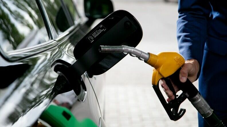 Петербург занимает девятое место в общероссийском рейтинге доступности бензина