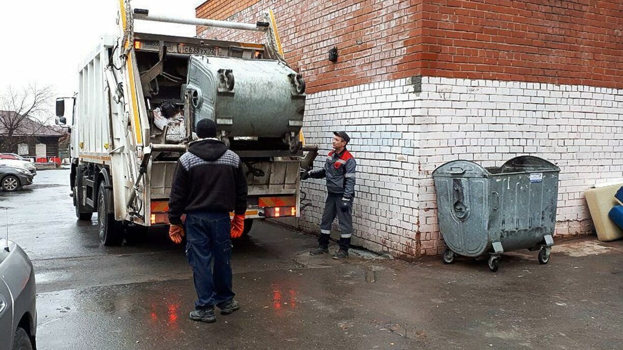 Буцаев: В РФ необходима ответственность за сброс мусора в канализацию