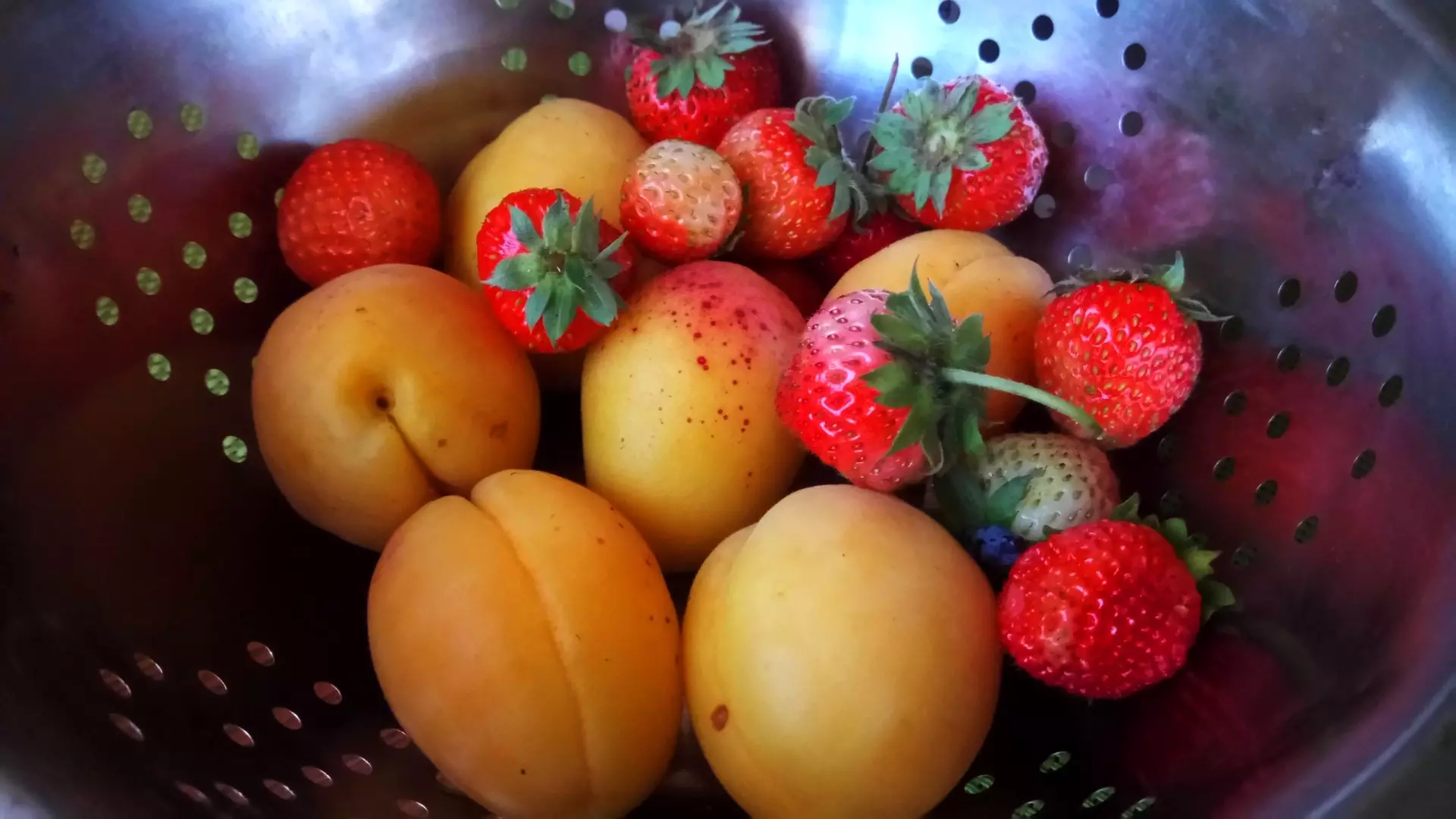 Эти четыре фрукта помогут снизить холестерин