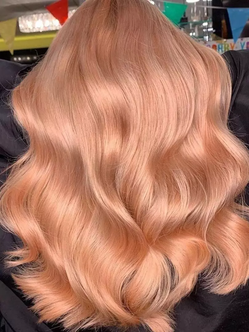 Персиковый цвет волос — тренд сезона