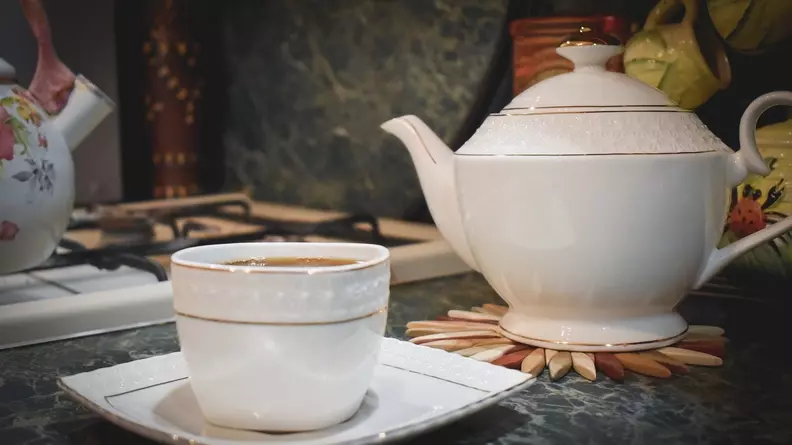 Диетолог Бережная рассказала, почему нельзя пить чай после обеда