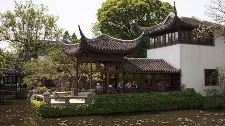 Вучжен сохранился лучше всех водных городов Китая, чем и стал интересен туристам